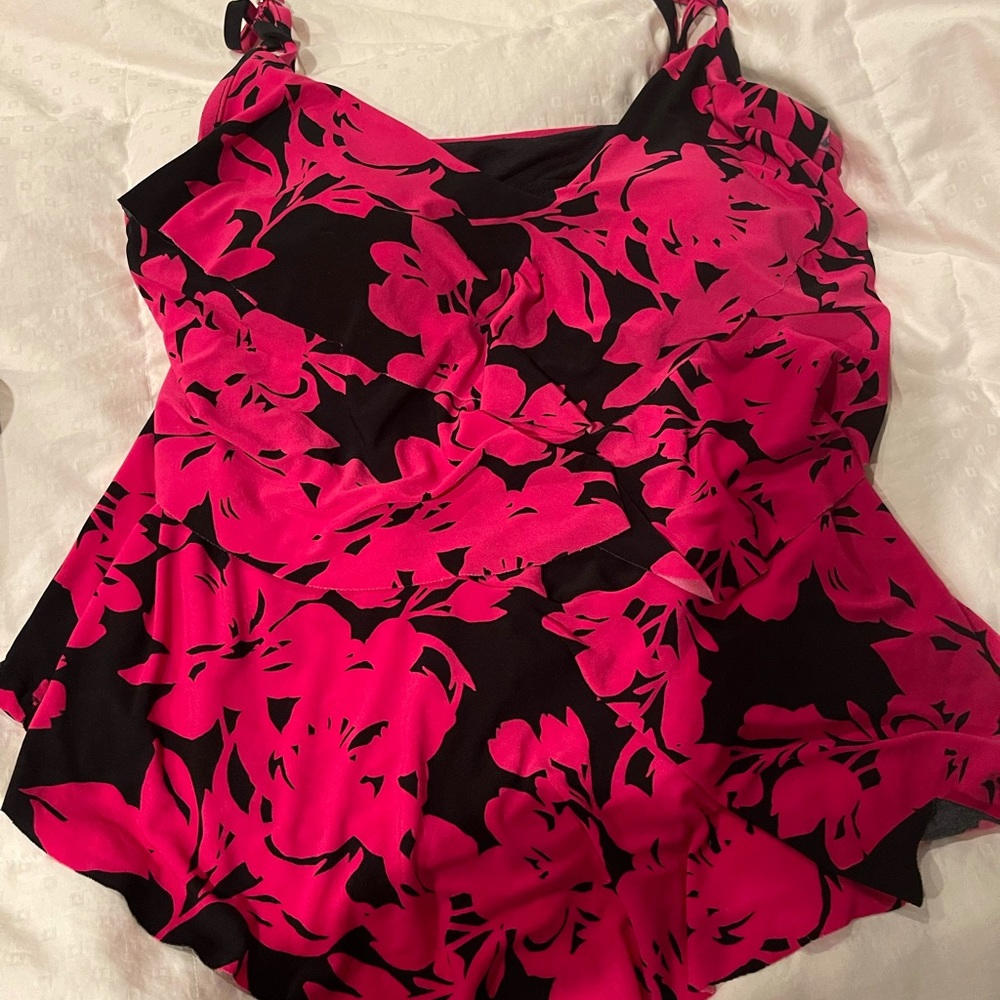 tankini tiered over belly